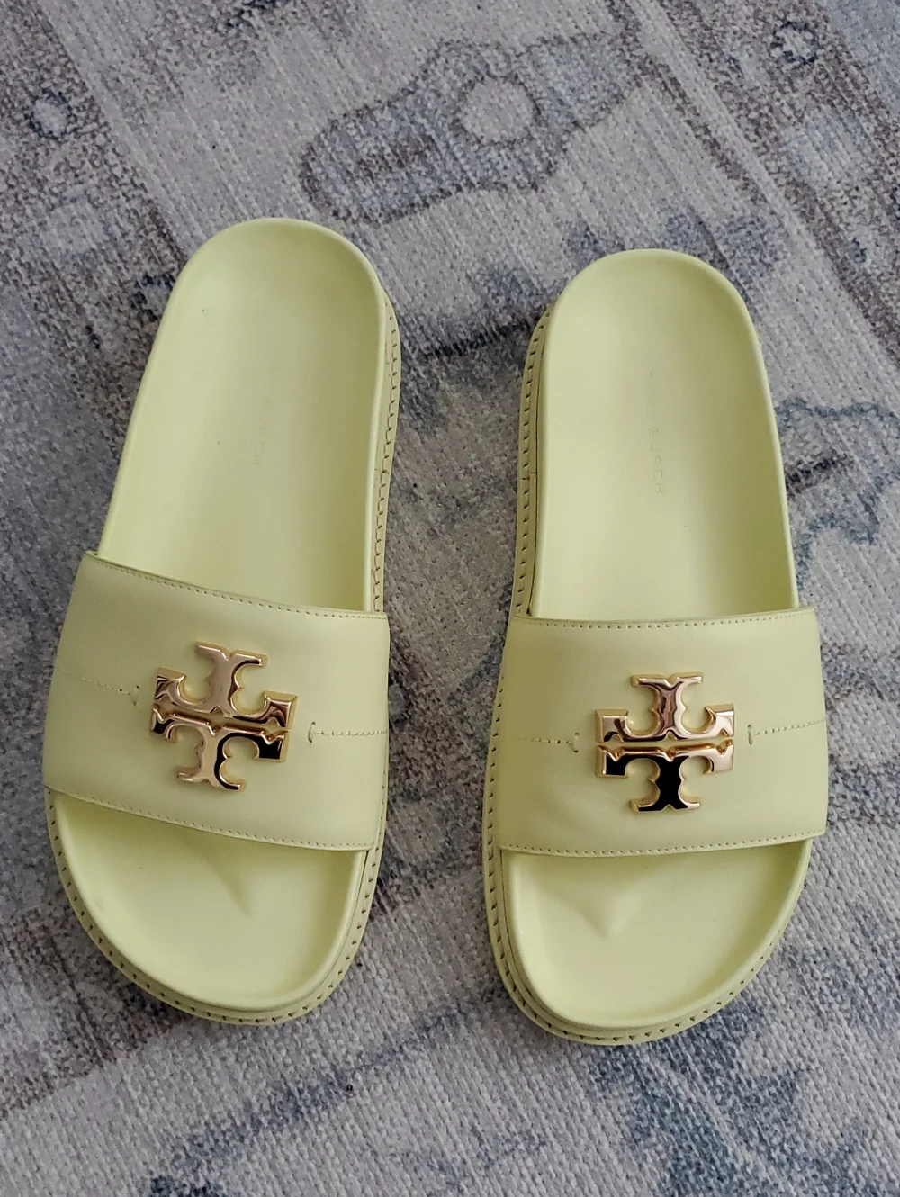 Tory Burch Everly Anatomic Lug Slide Sandals Pale Yellow Slip On Shoes Sz7